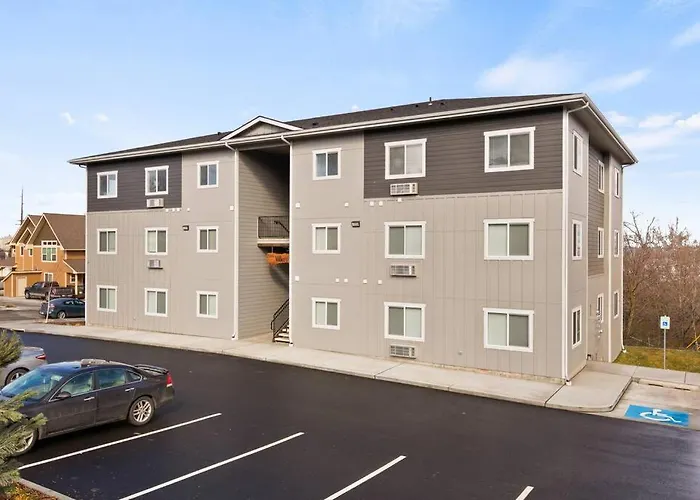 New 2 Bed 2 Bath Near Perry District And Dt