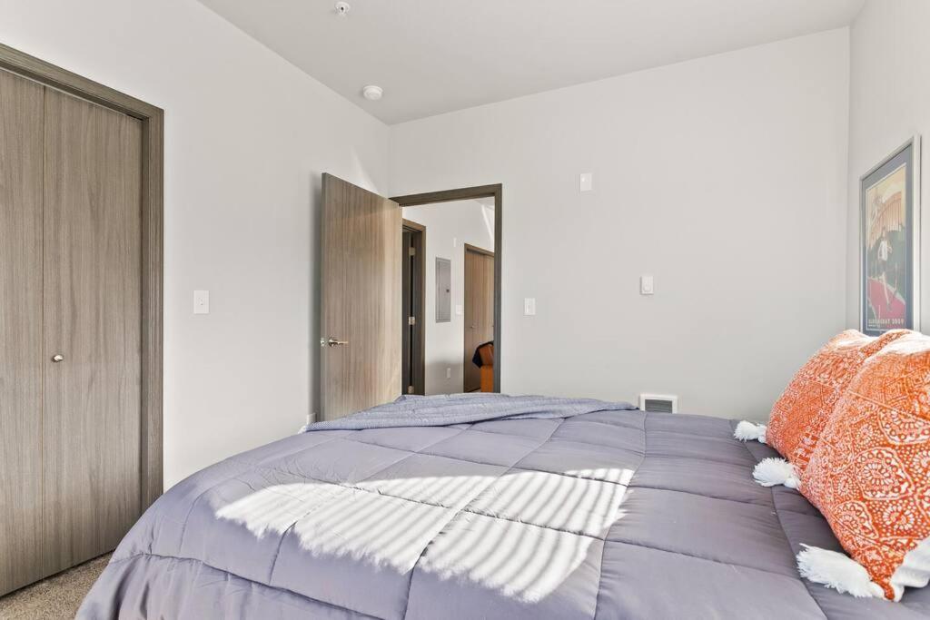 New 2 Bed 2 Bath Near Perry District And Dt Apartamento *